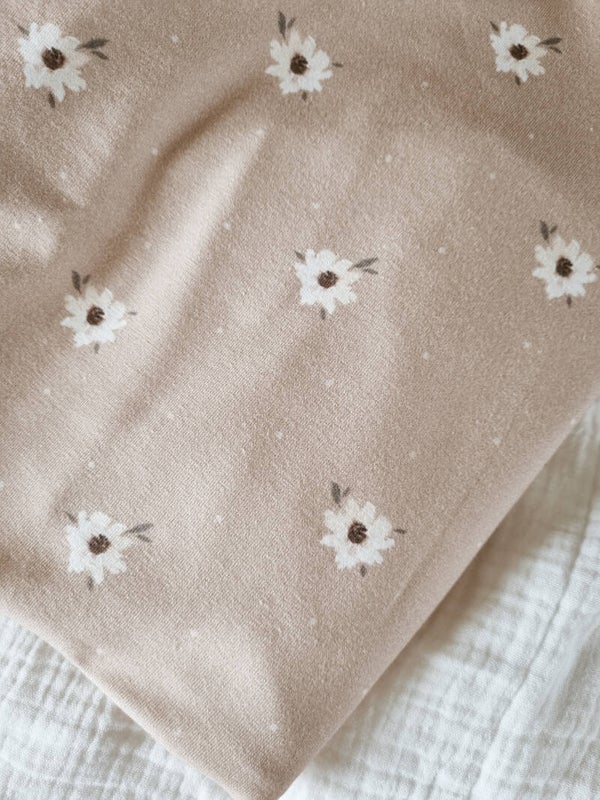 Knoopmutsje *Zoe bloem*