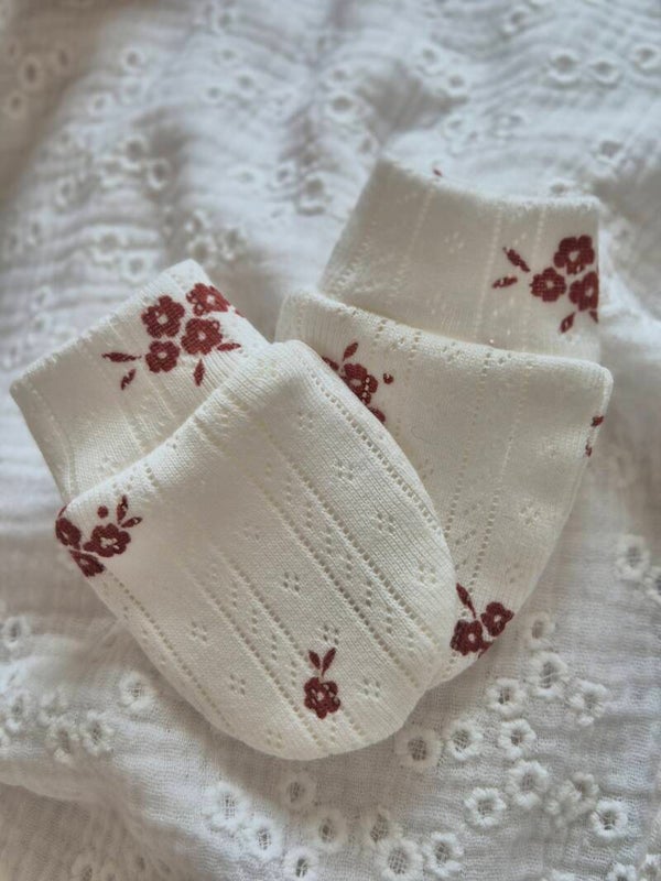 Antikrabwantjes ajour pointelle zonder strikjes * Bloempje *