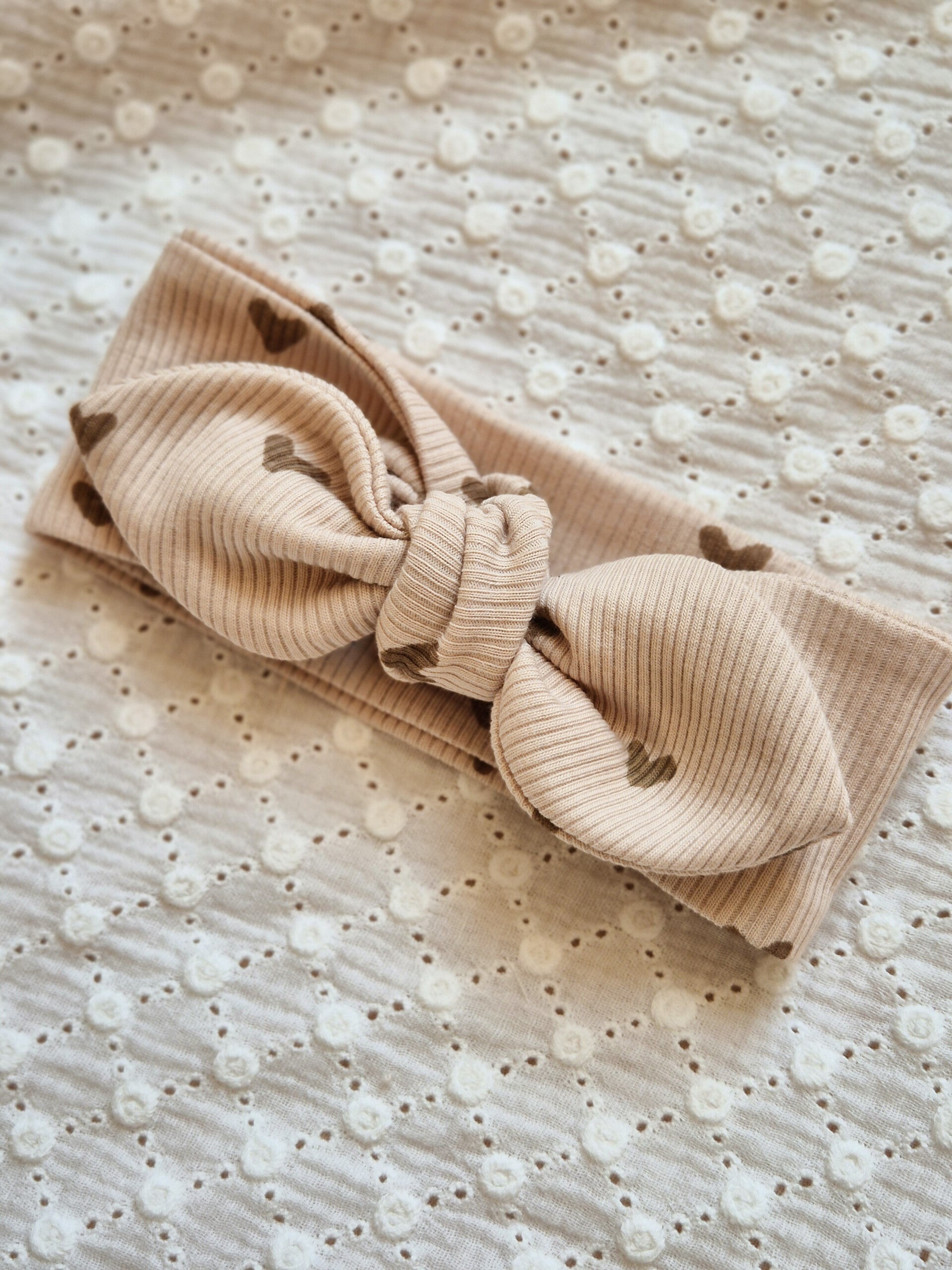 Haarband rib *Hartjes licht beige*