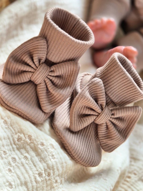 Babyslofjes met strikjes rib *Taupe bruin*