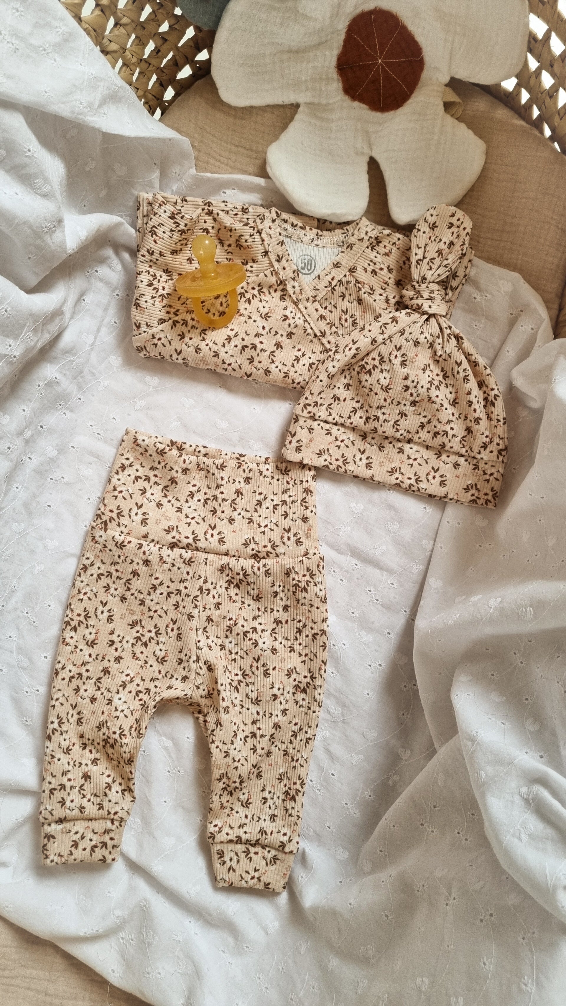 Broekje rib *Kleine Bloem*