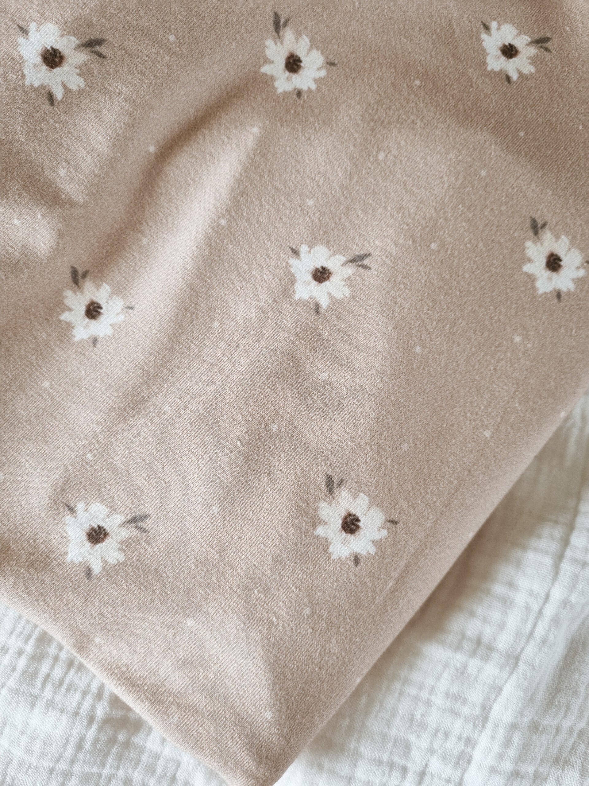 Knoopmutsje *Zoe bloem*