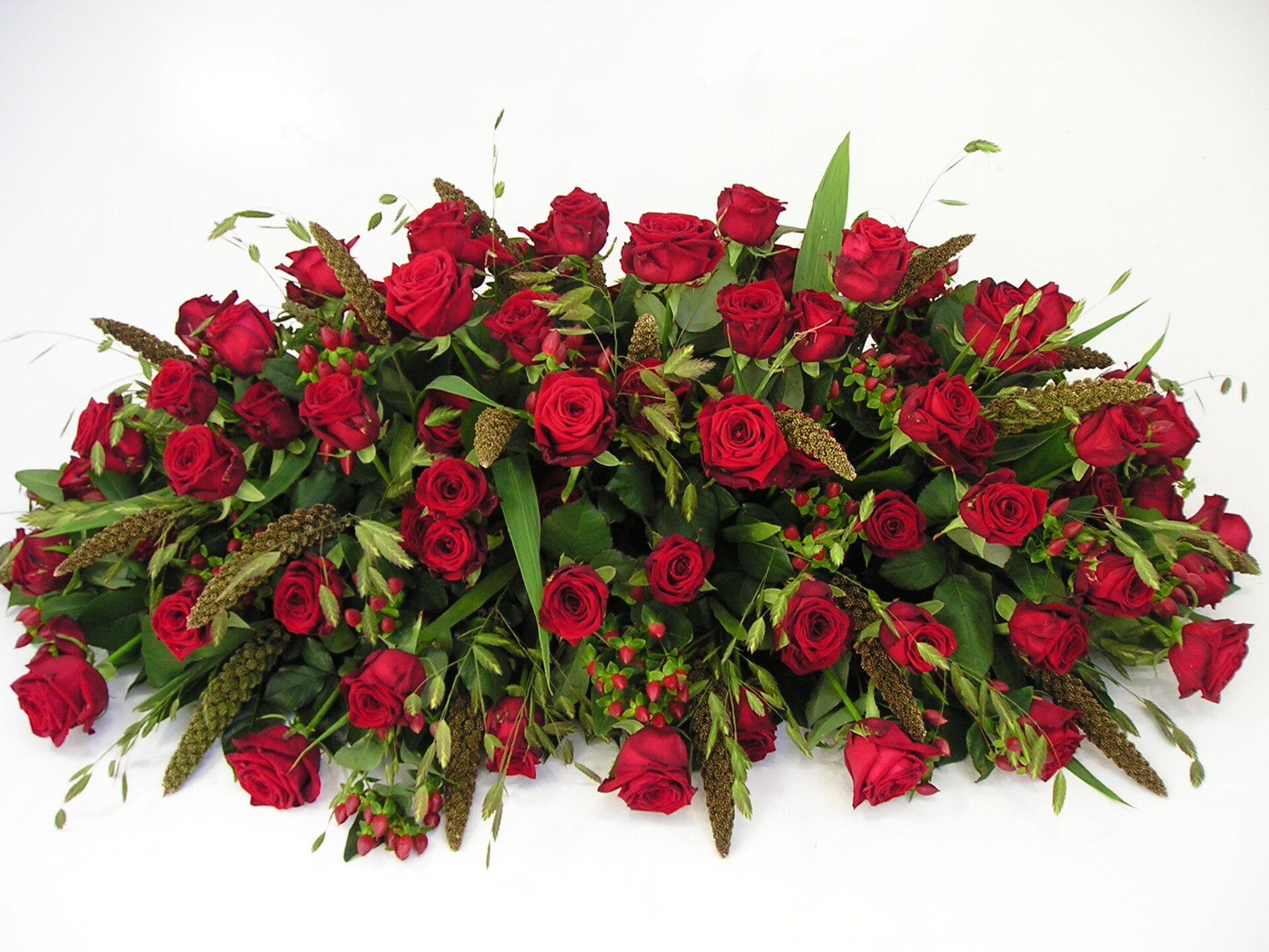 Rouwarrangement rood 01