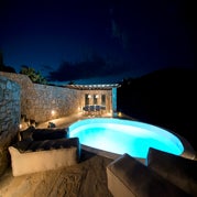 villa-olivia-mykonos-11-standard.jpg