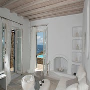 villa-olivia-mykonos-15-standard-u2fblg.jpg