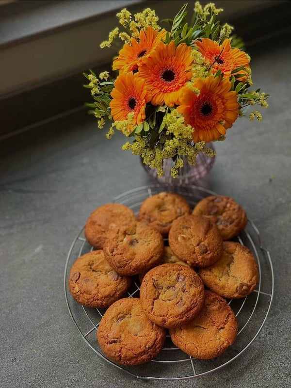 Chocolate chip cookie