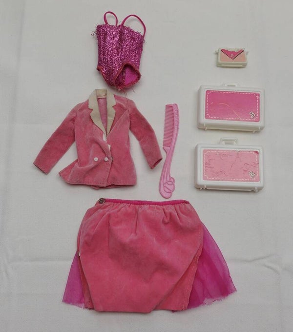 1984 Day to Night Barbie Kleider