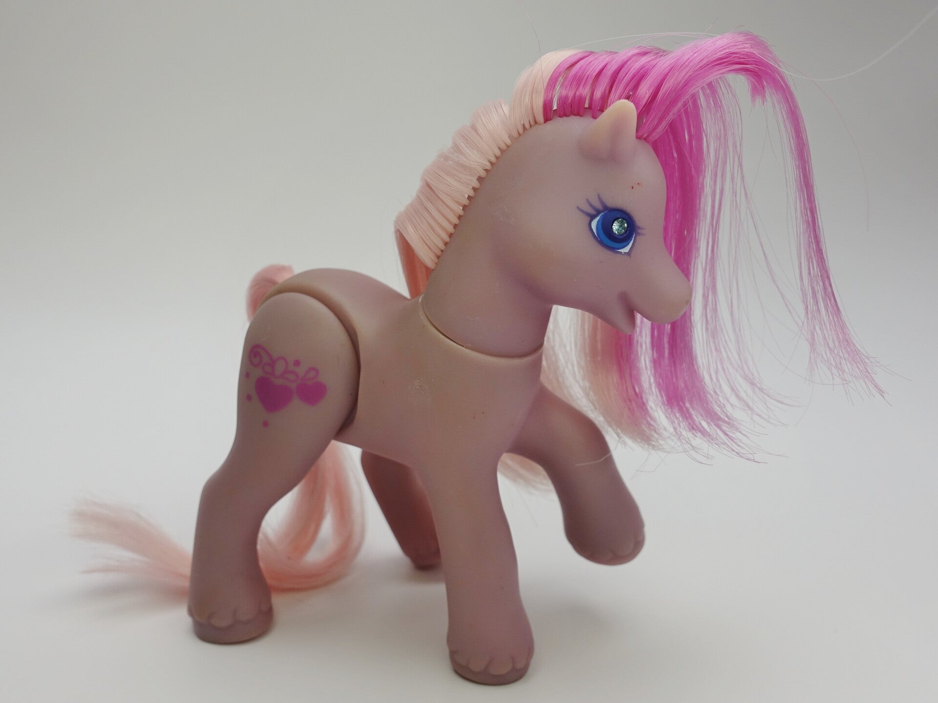 1997 G2 My Little Pony Sweet Berry Magic Motion Pony