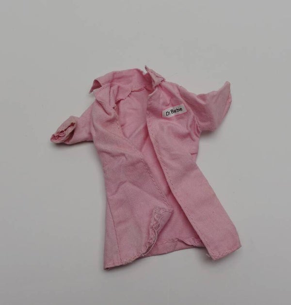 2005 Baby Doctor Barbie Kittel