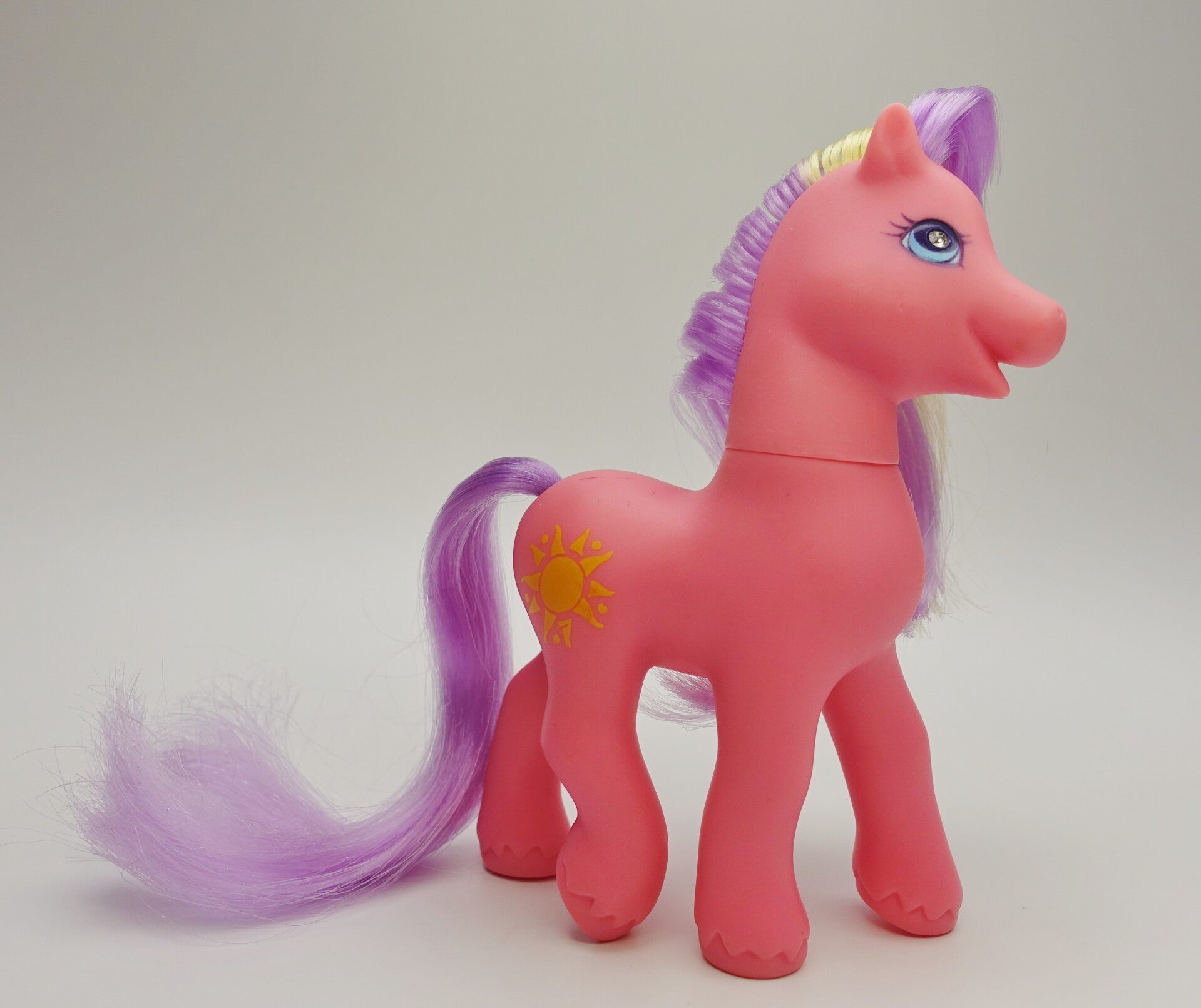 1997 G2 My Little Pony Sundance Birthday Magic