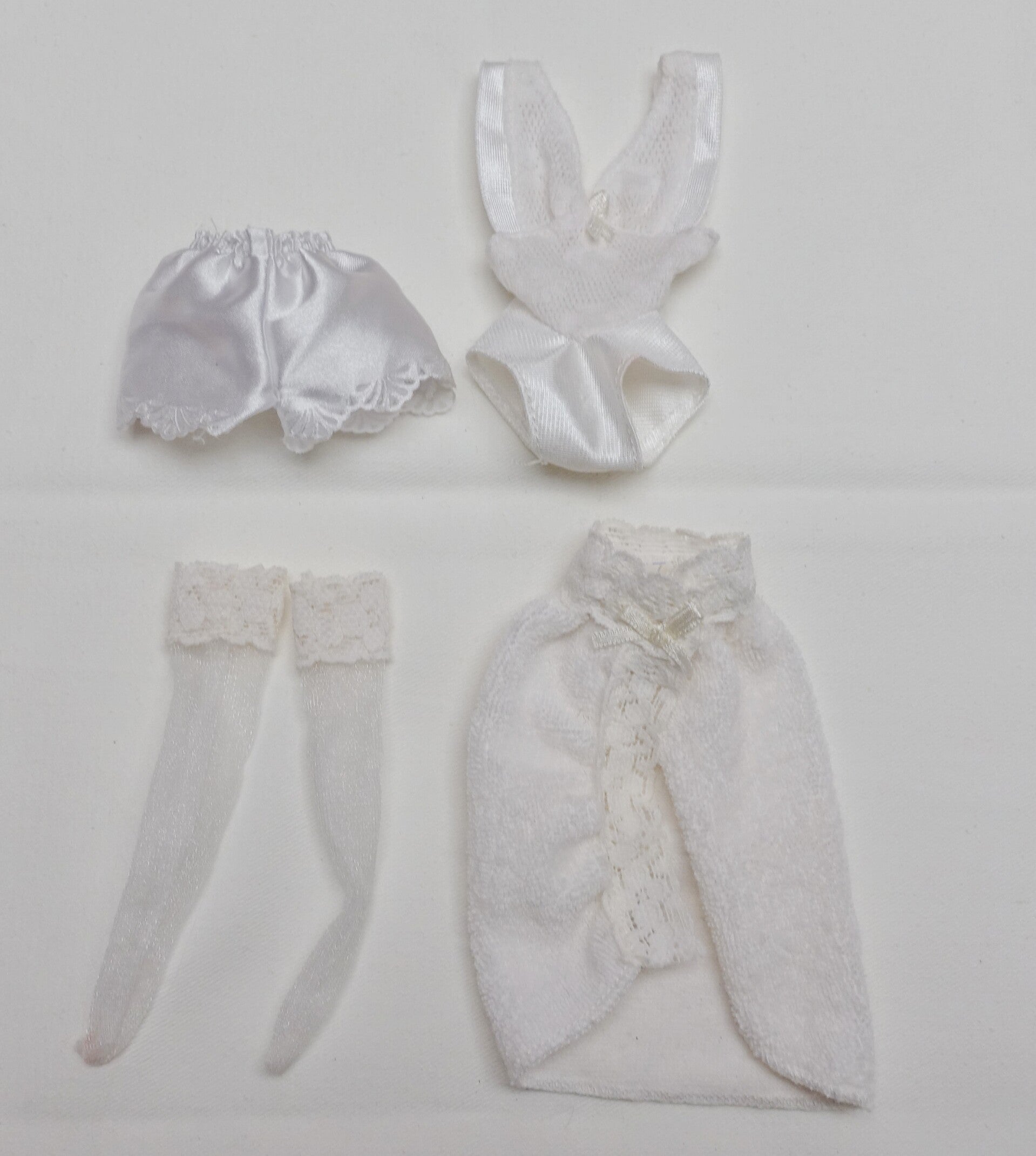 1991 Fancy Frills #2977 Barbie