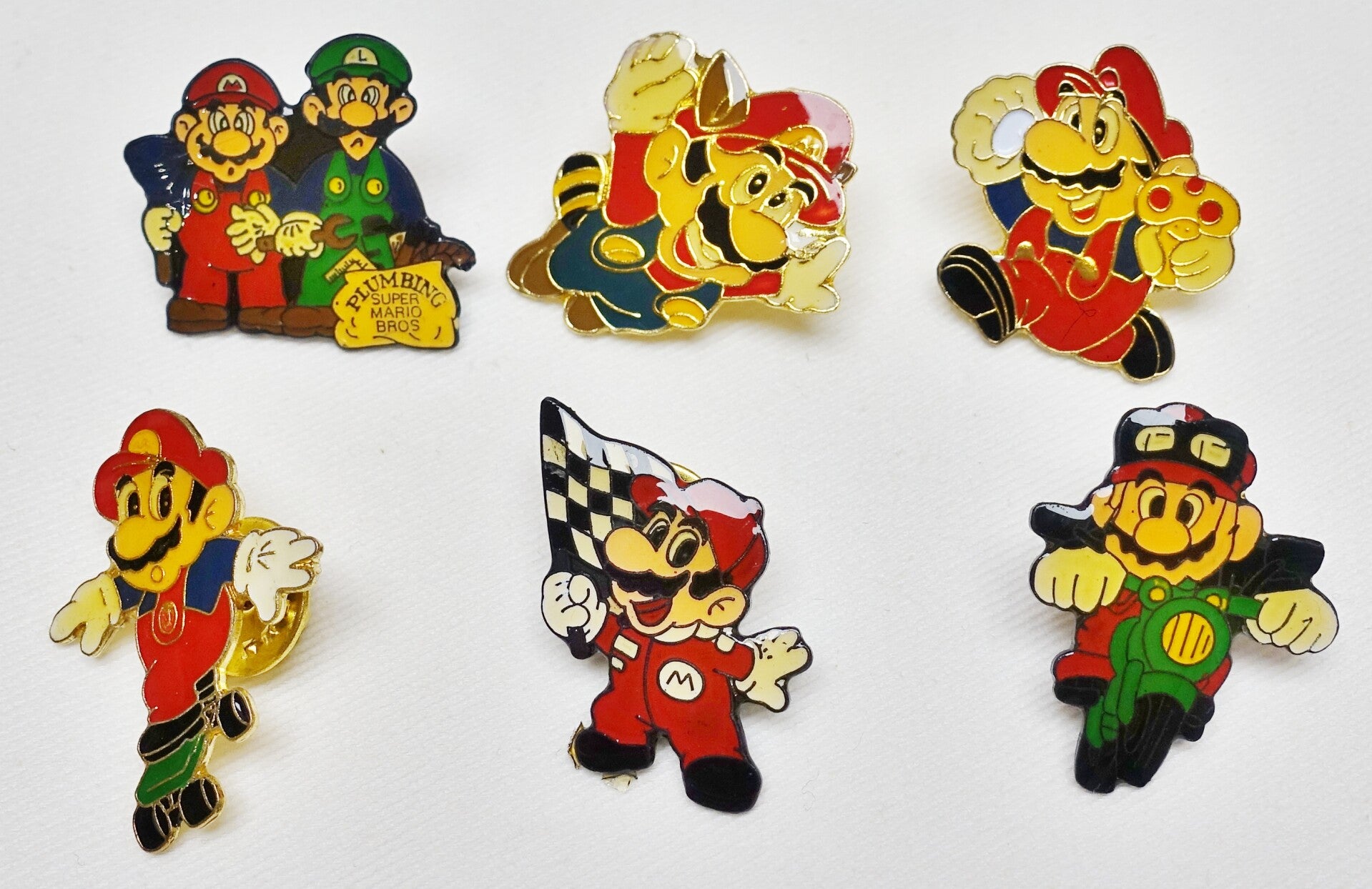 Super Mario Pin Set