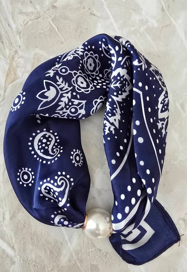 Sjaaltje marineblauw – Parel & Easy Click Sluiting