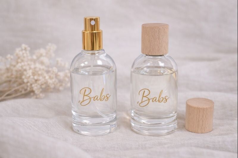 spray met huisparfum + sticker | 18 stuks