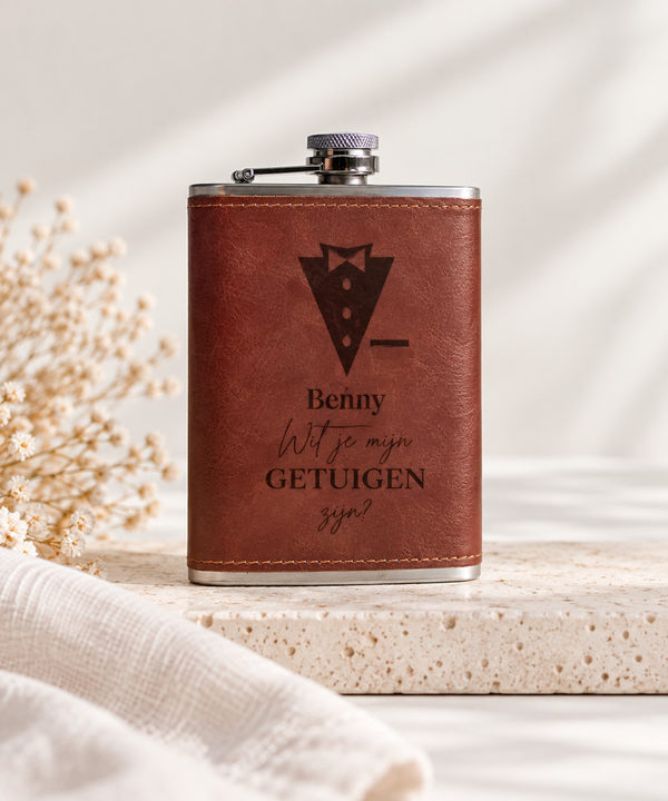 getuigen - lederen heupflesje