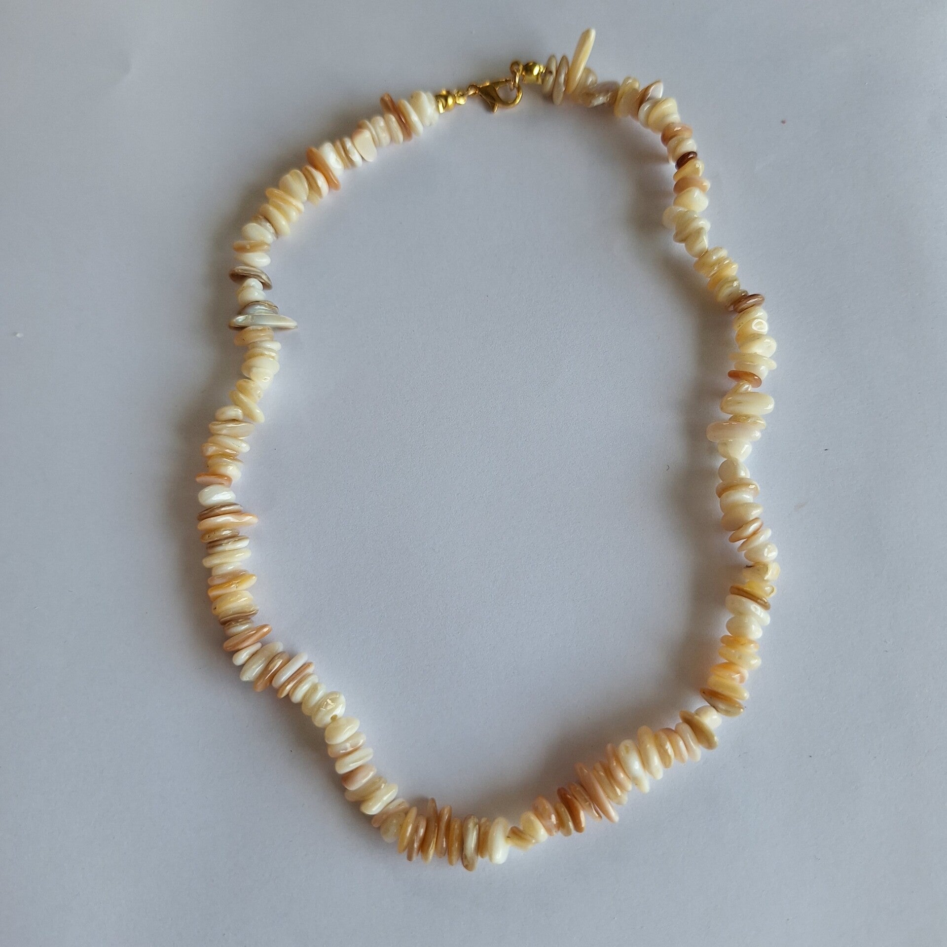 Beige naturel steentjes ketting