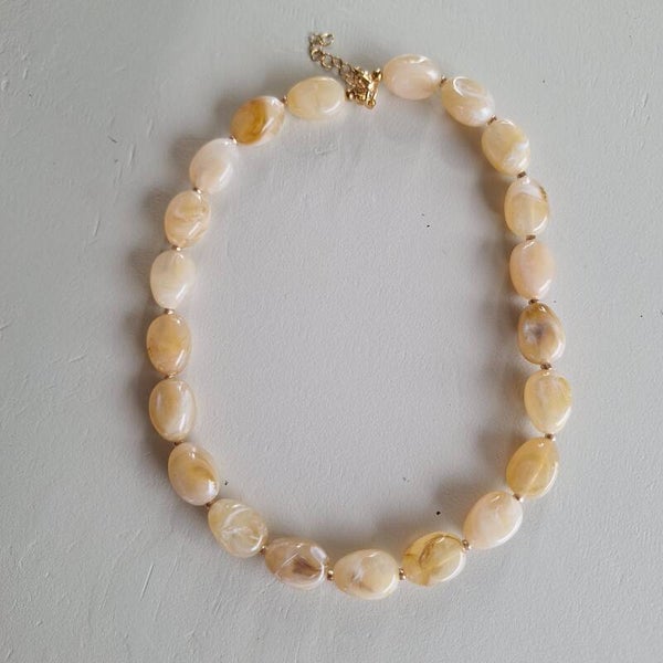 Beige nugget kralen ketting