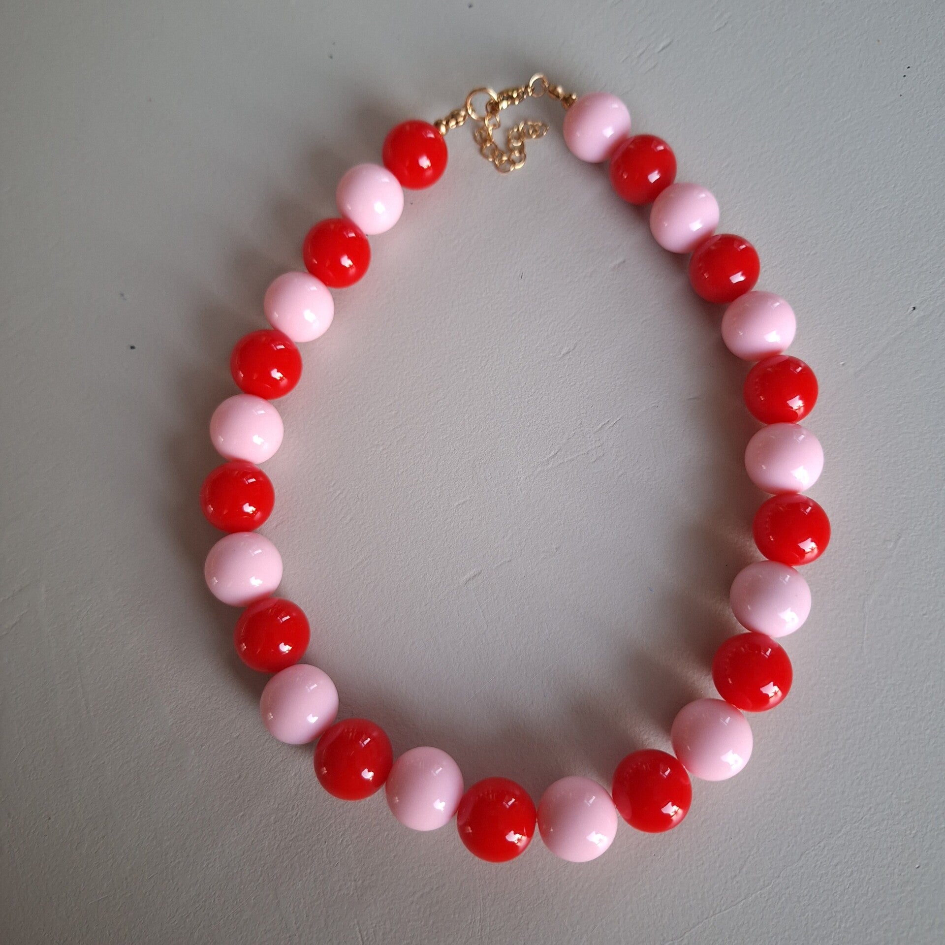 Roze rode bubbel ketting