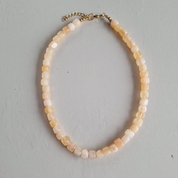 Lichtgele dobbelsteen ketting