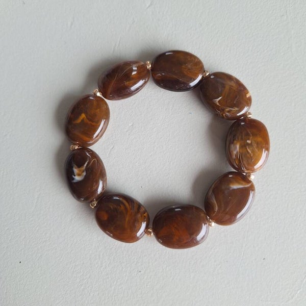 Bruine ovale kralen armband M