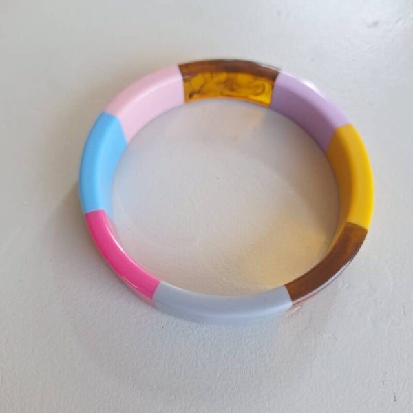 Gekleurde bangle armband