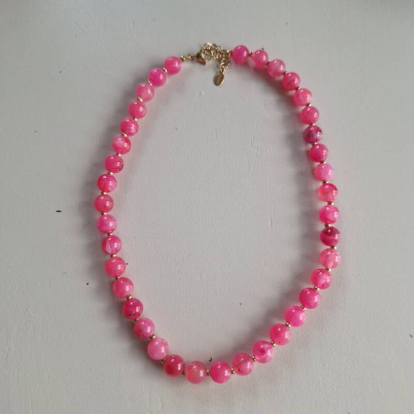 Fel roze bollen ketting