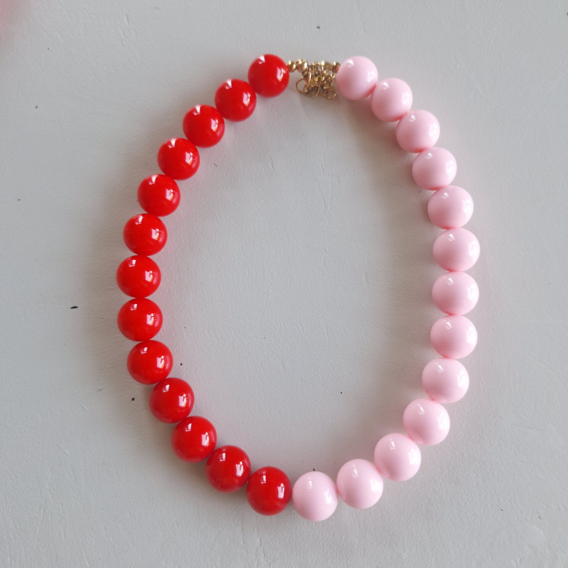 Roze rode bubbel ketting