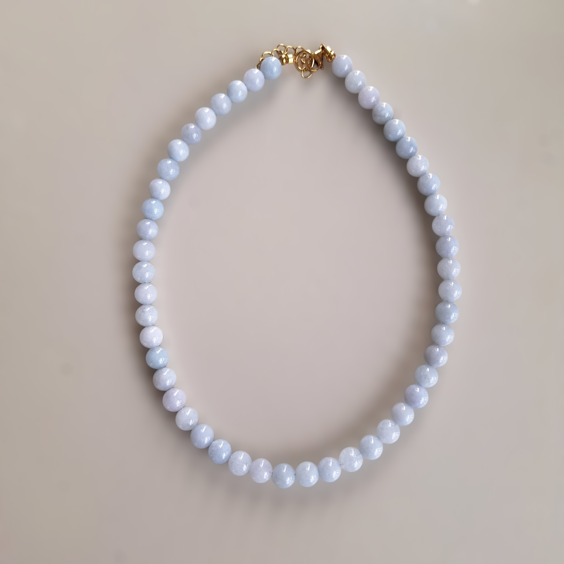 Lichtblauwe natuursteen ketting