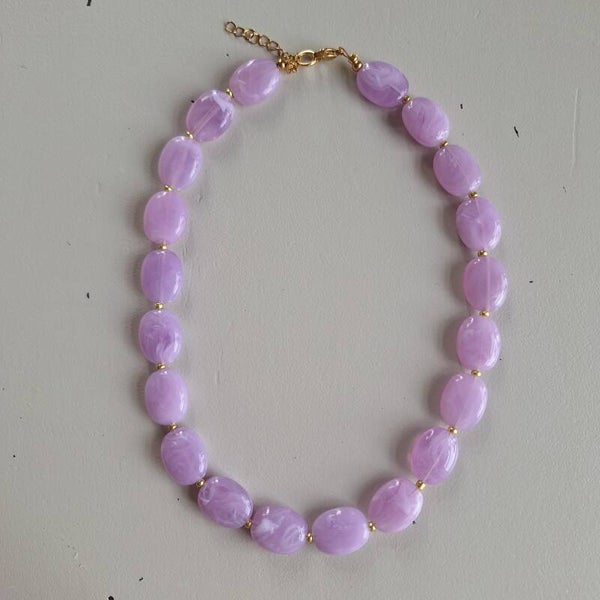 Lila ovale ketting