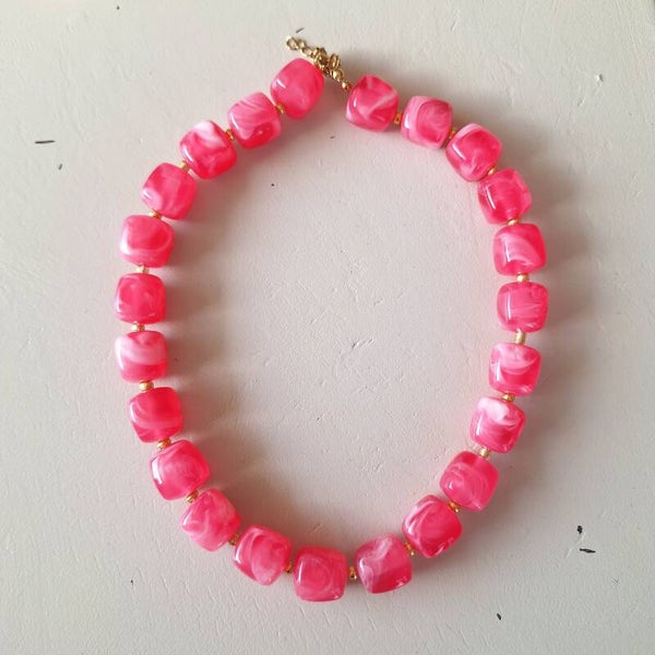 Roze statement ketting