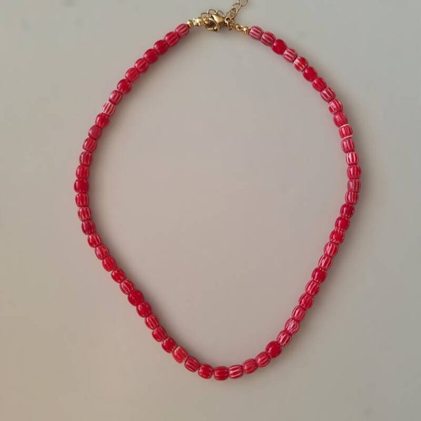 Rode millefiori ketting