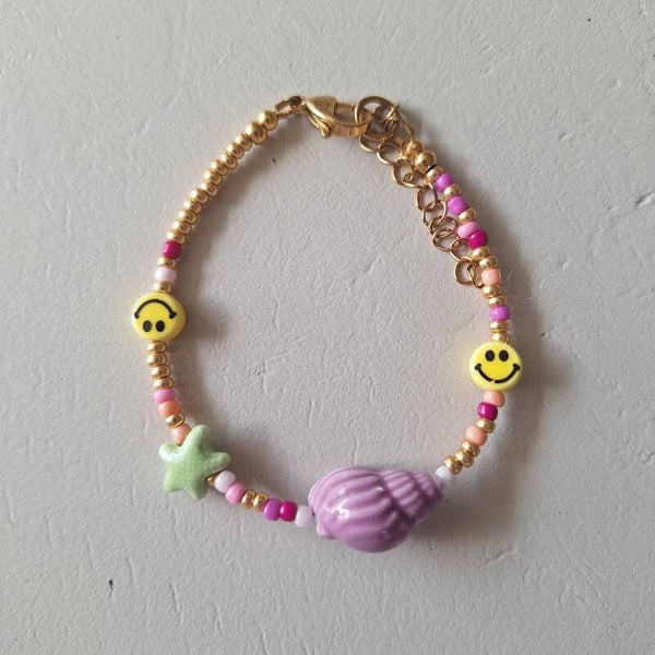 Beachy funky armband