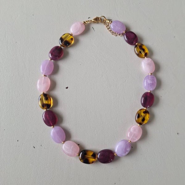 Lilac leopard ketting