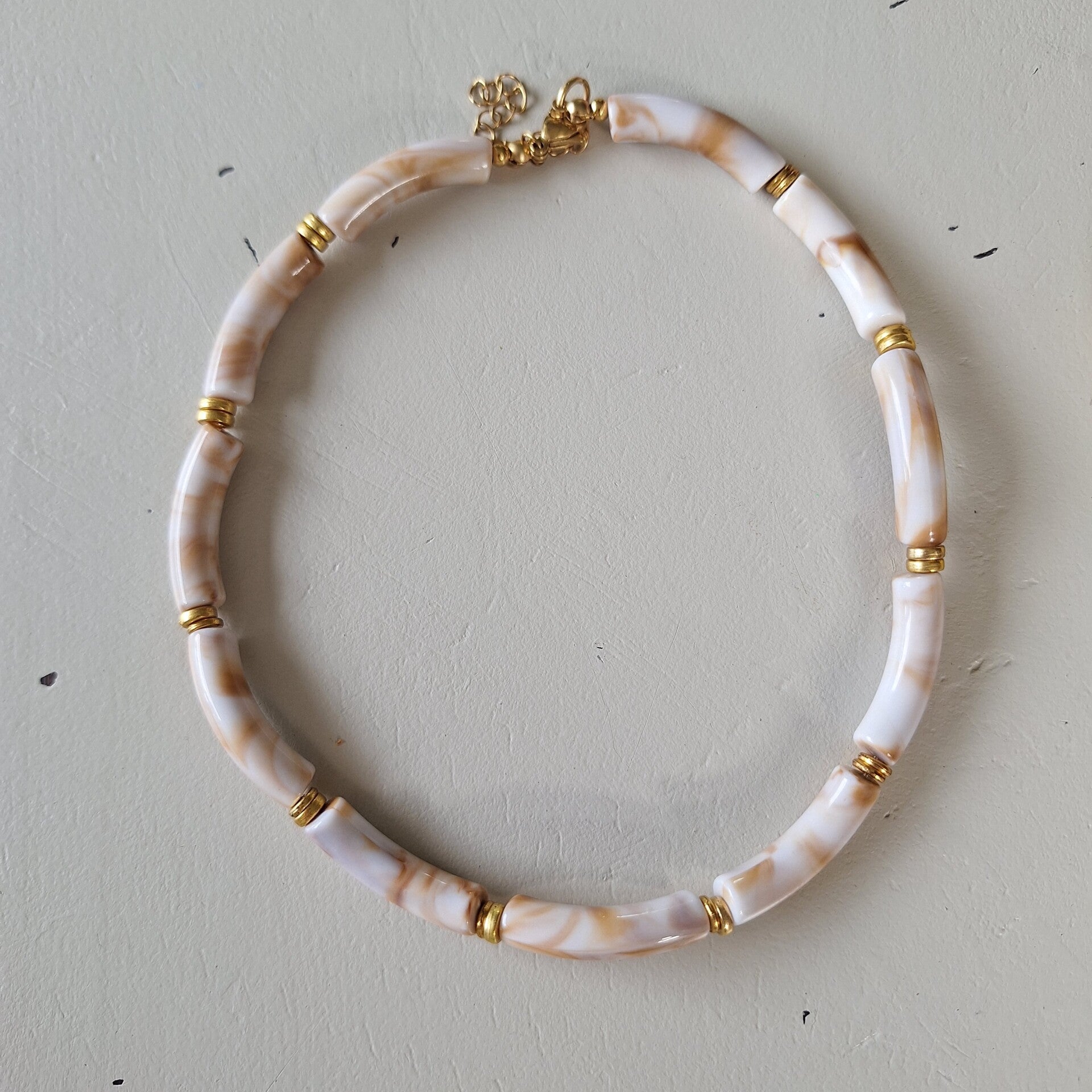 Marmer tube ketting