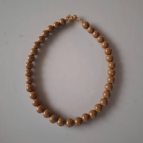 Camel / olijf bollen ketting