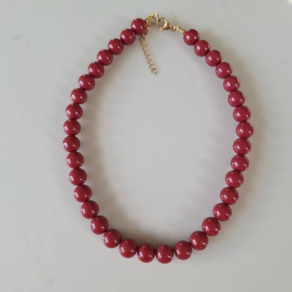 Wijnrode bollen ketting