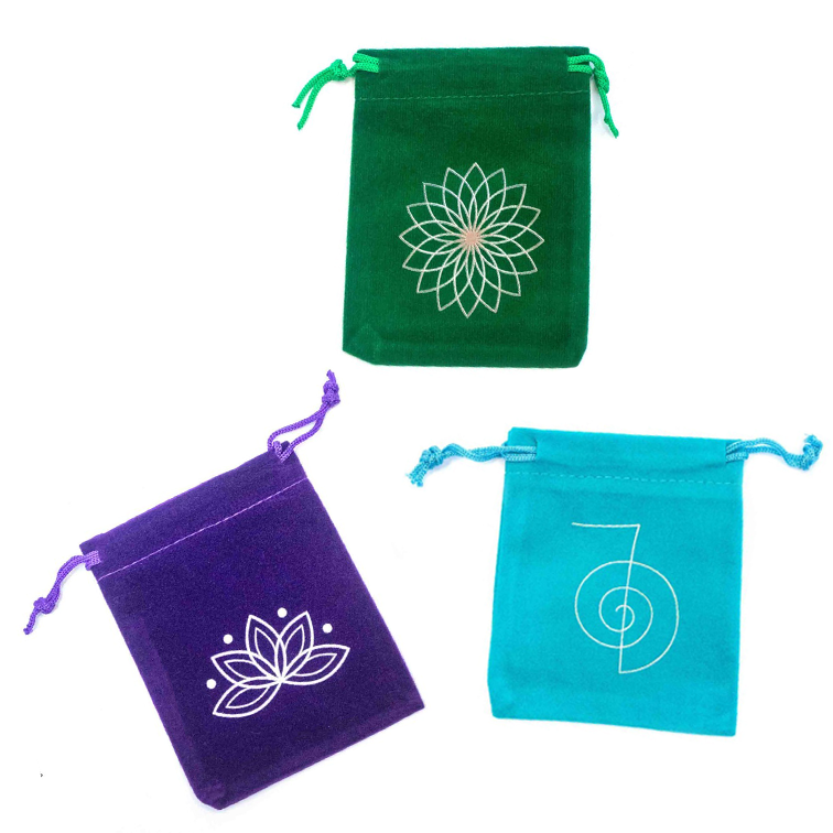 BOLSITAS DE TERCIOPELO PARA PIEDRAS CON SÍMBOLOS MÍSTICOS (8X10 CM)