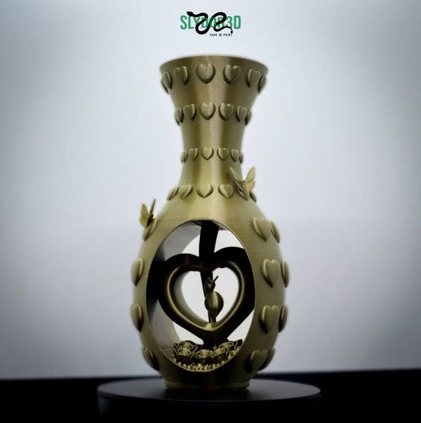 Koza Head & Flower Vase – Blumen Vase mit Herzen & Schmetterlingen – Romantische Dekoration
