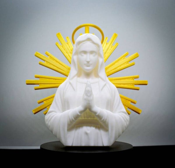Heilige Maria Figur mit goldenem Schein – Christliche Osterdeko aus dem 3D-Drucker zum Hinstellen oder Aufhängen