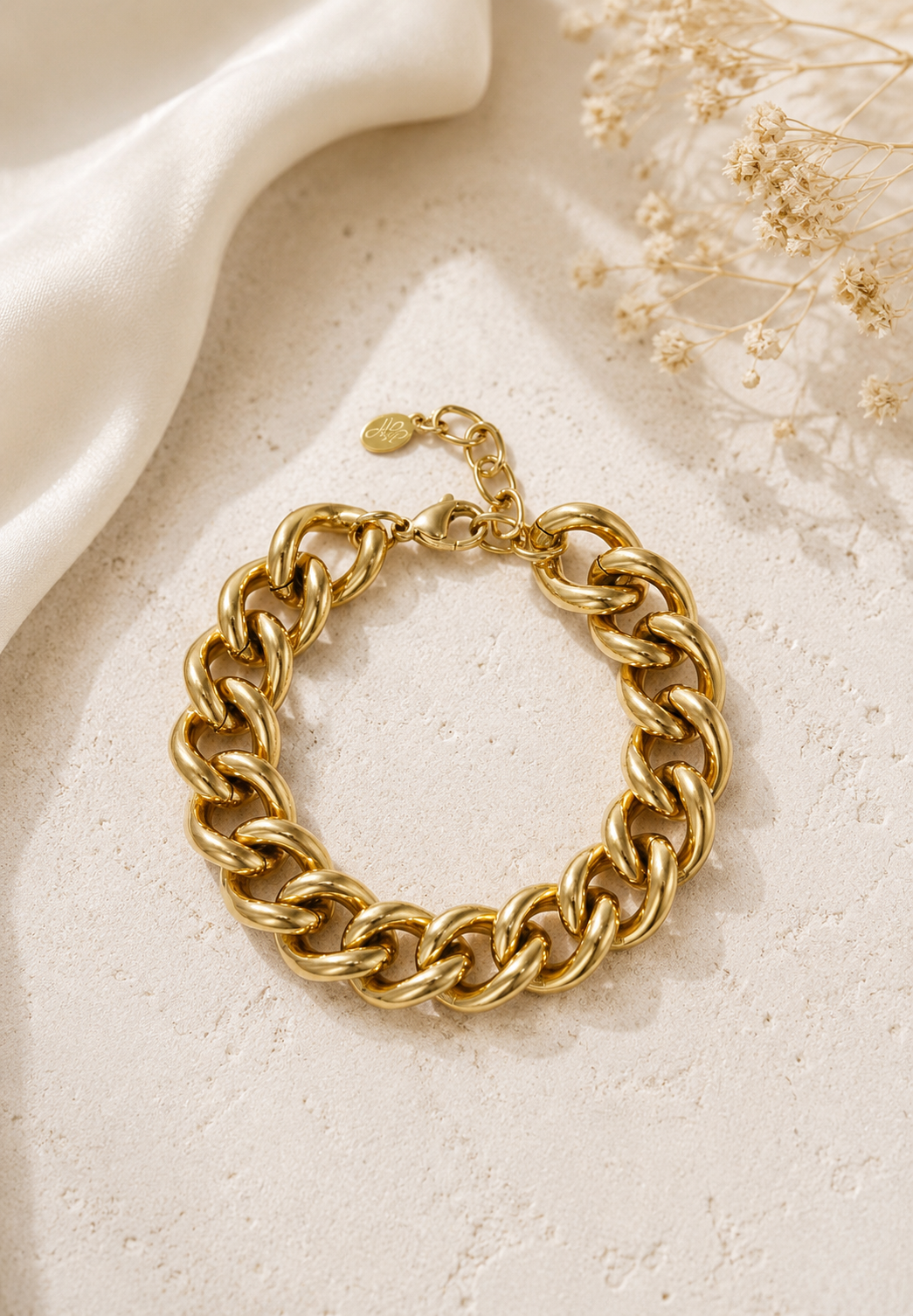 Statement schakelarmband
