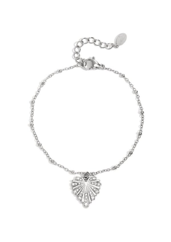 Heart charm armband