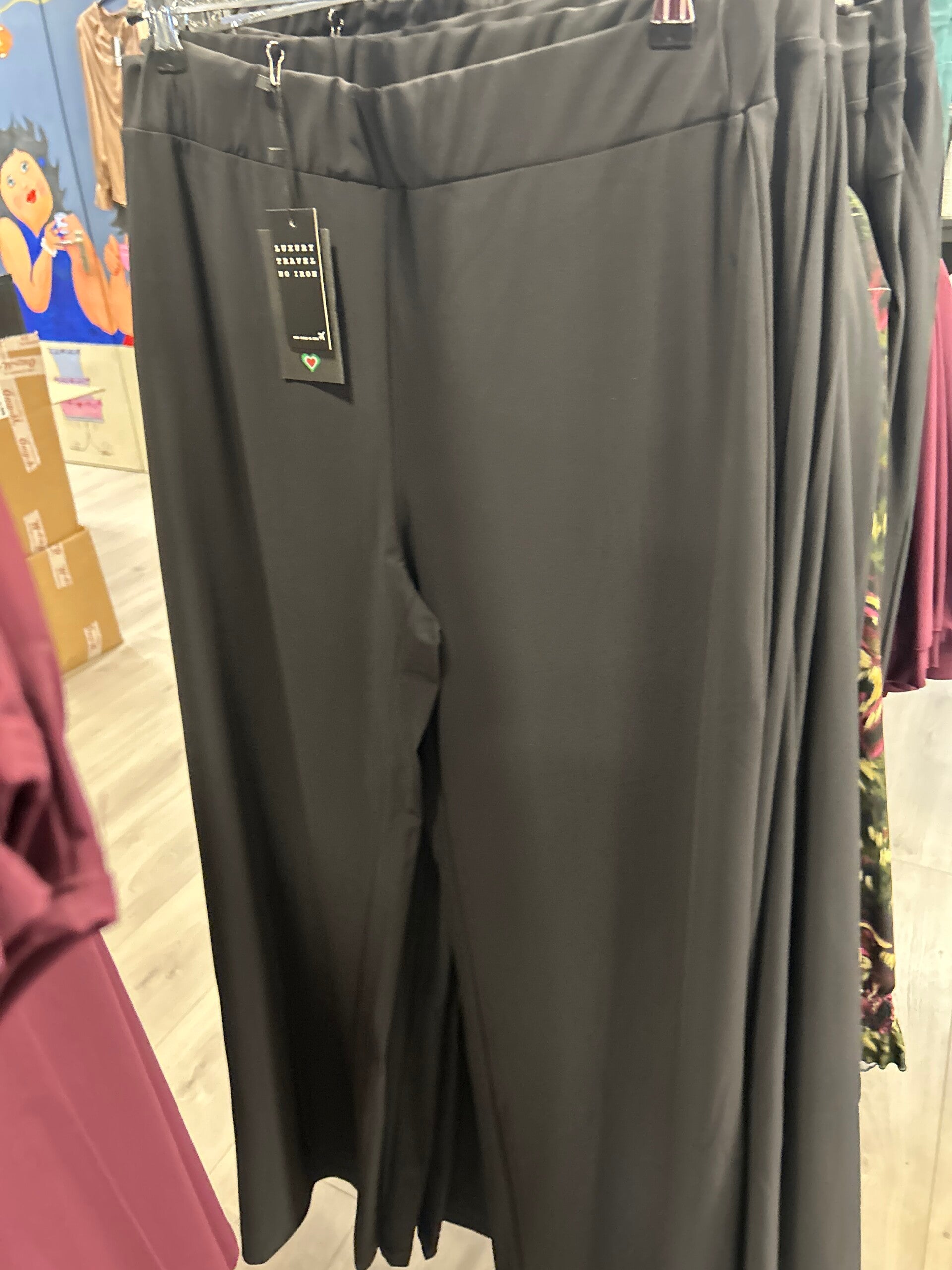 Only M 041 Wijd Strong Black