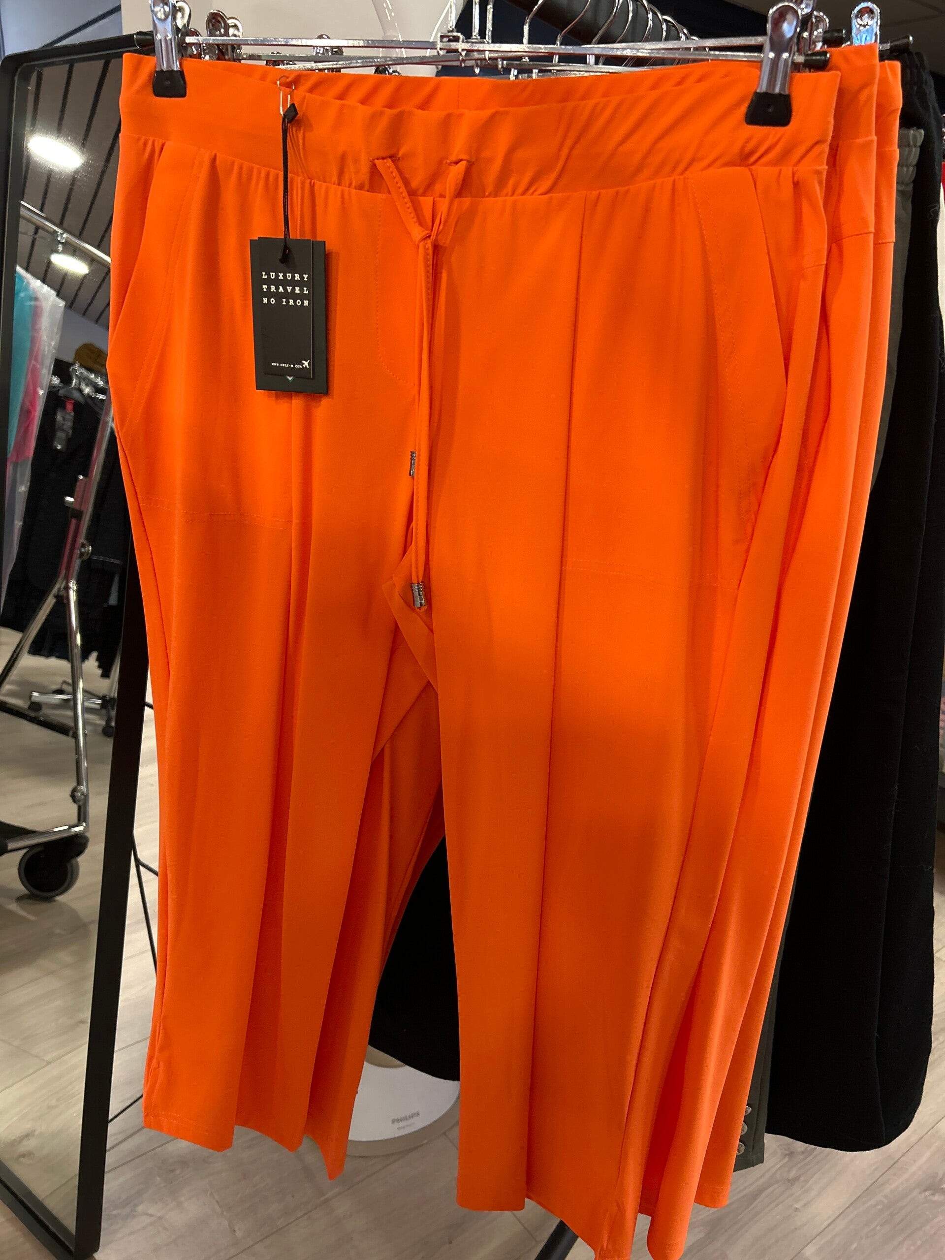 Only M Arancio (oranje)