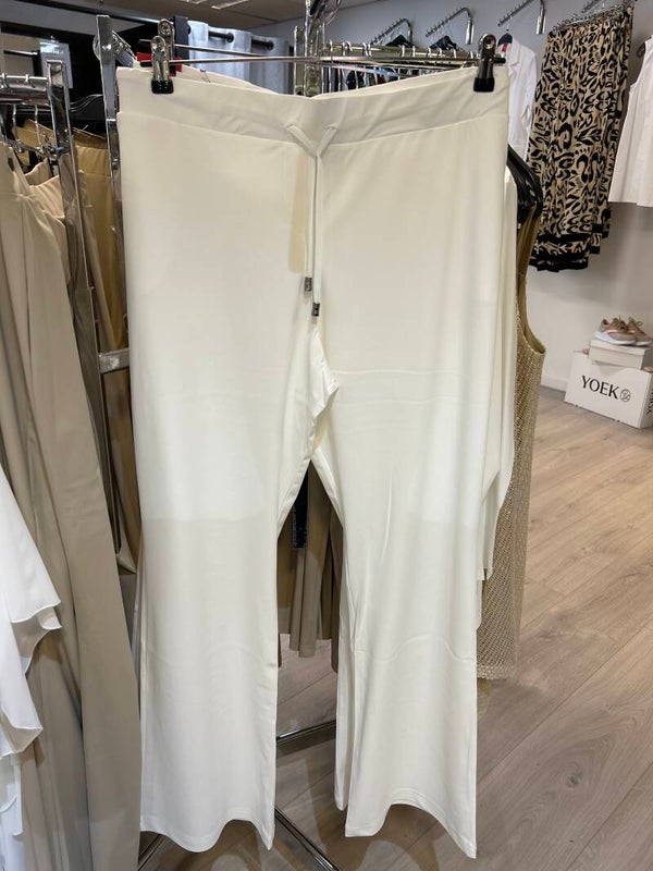 Only M 025 Broek Flair Strong Avorio -