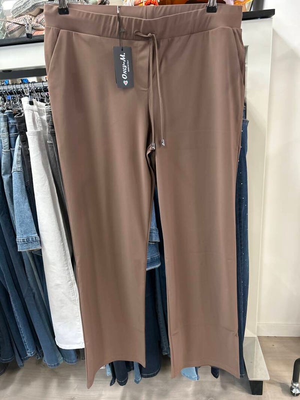 Only M 051 (037)Pantalon Choco