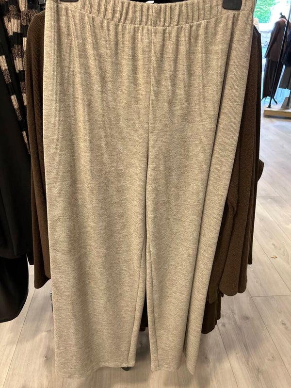 Anvito 5086  Mabel Broek Ecru