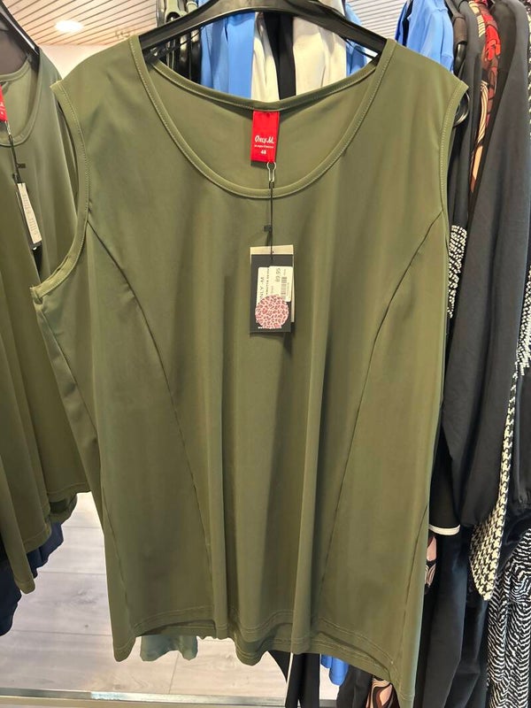 Only M top travel 001 olive