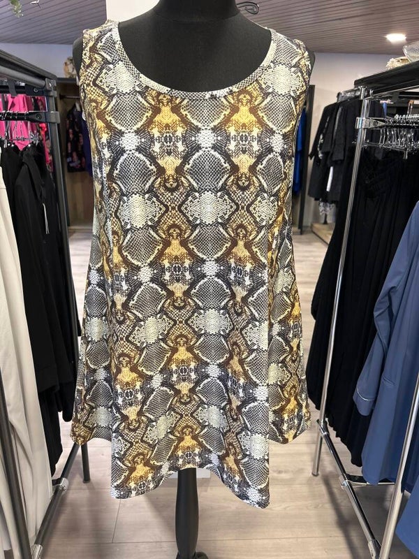 Only M 230.22 Top Snake  Travel