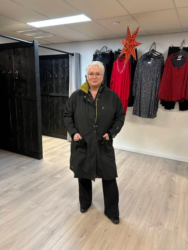 REGN Lisa Zwart/Olive