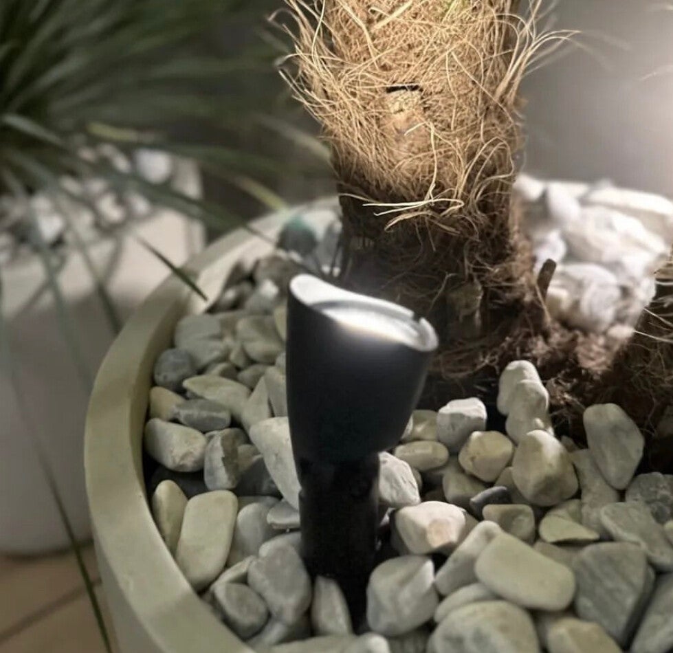 Close-up of IP67-certified light fixture from SmartgardenXL